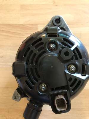 TN104211-8520 Alternator image 4